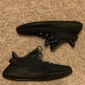Yeezy Boost 350 v2 Men’s Size 8 Used
